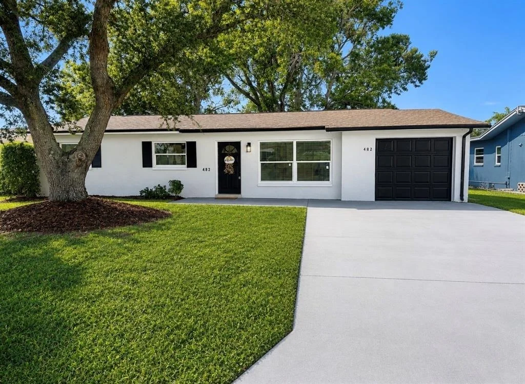 Photo of 482 OAKWOOD DRIVE