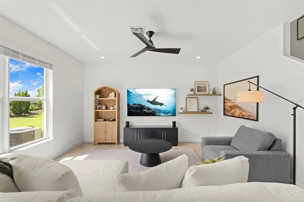 Photo of 660 VERIDIAN CIRCLE NW