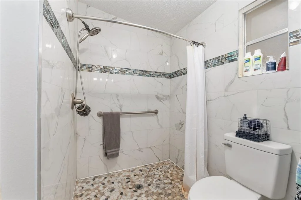 Photo of 6832 NE 3RD PLACE