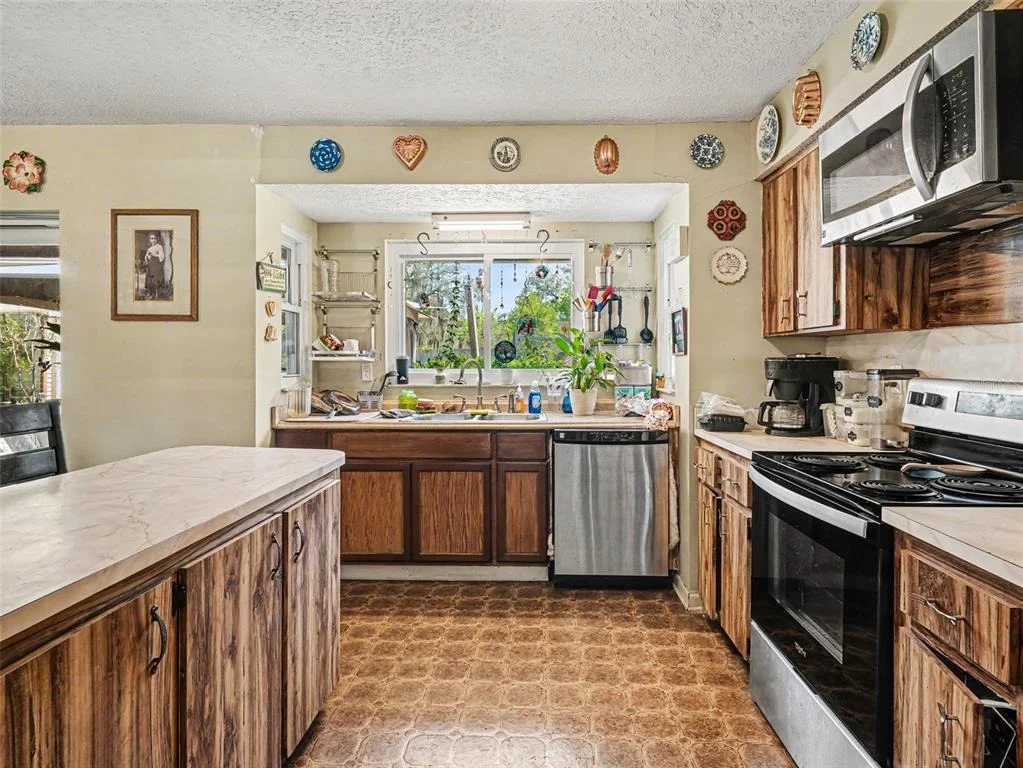 Photo of 11207 CREEKVIEW DR