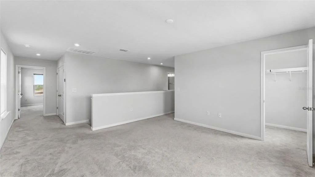 Photo of 2075 AIREDALE WAY