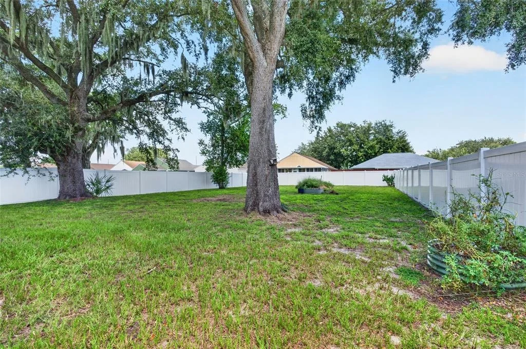 Photo of 6631 THORNHILL ROAD
