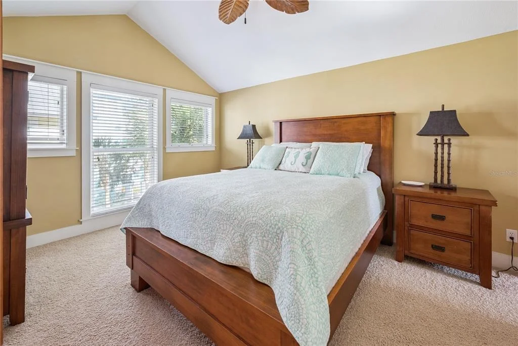 Photo of 1410 SE MAGNOLIA DRIVE