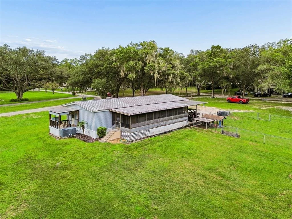 Photo of 6325 OAKVIEW LANE