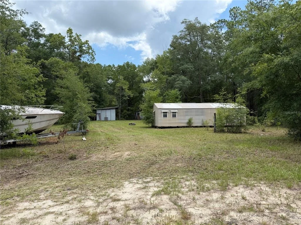 Photo of 9730 NE STATE ROAD 24