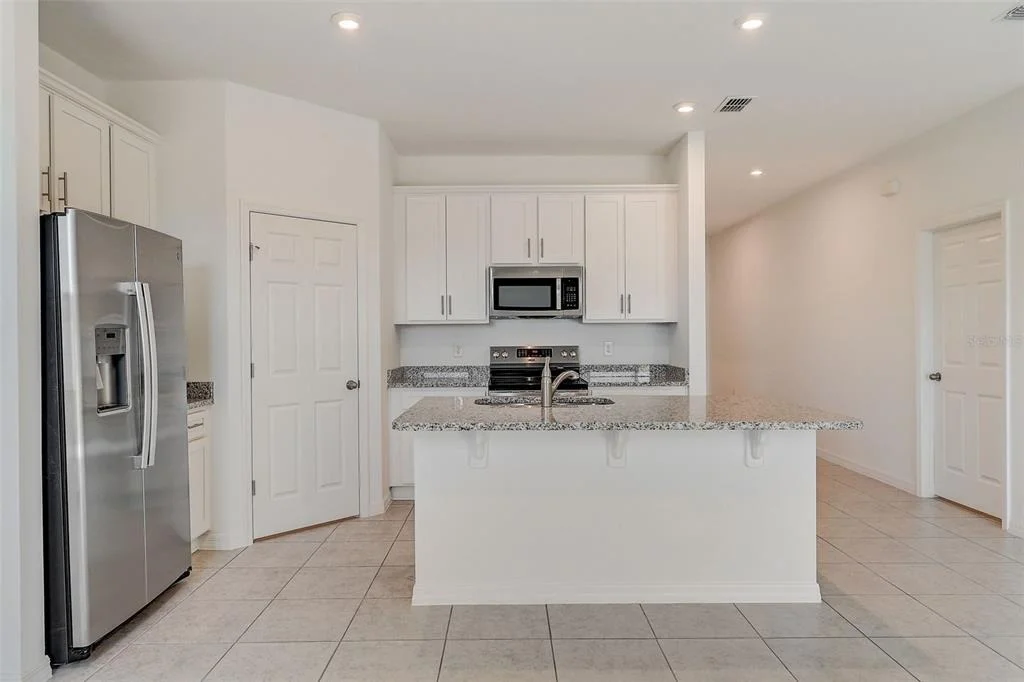 Photo of 929 PEARLWOOD LOOP