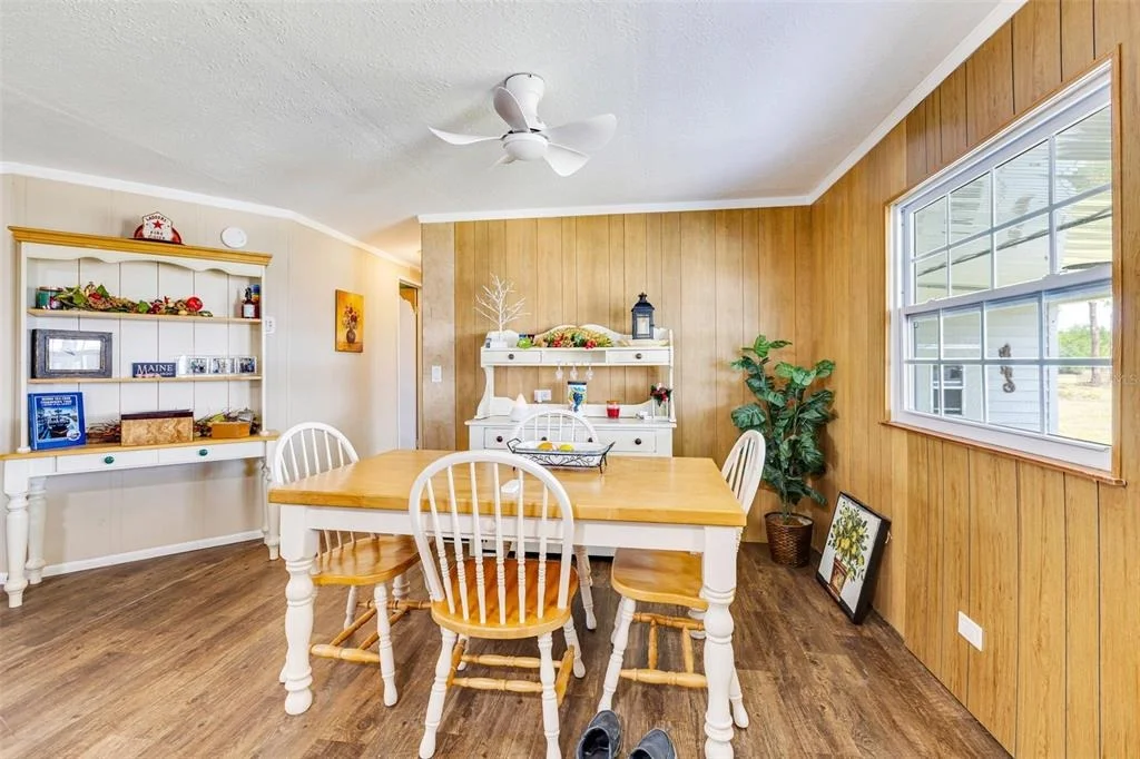 Photo of 412 VIVAR
