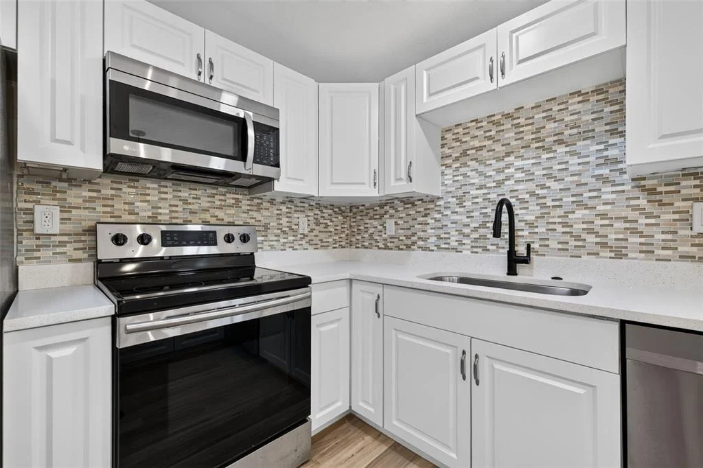 Photo of 11317 SYLVAN GREEN LANE