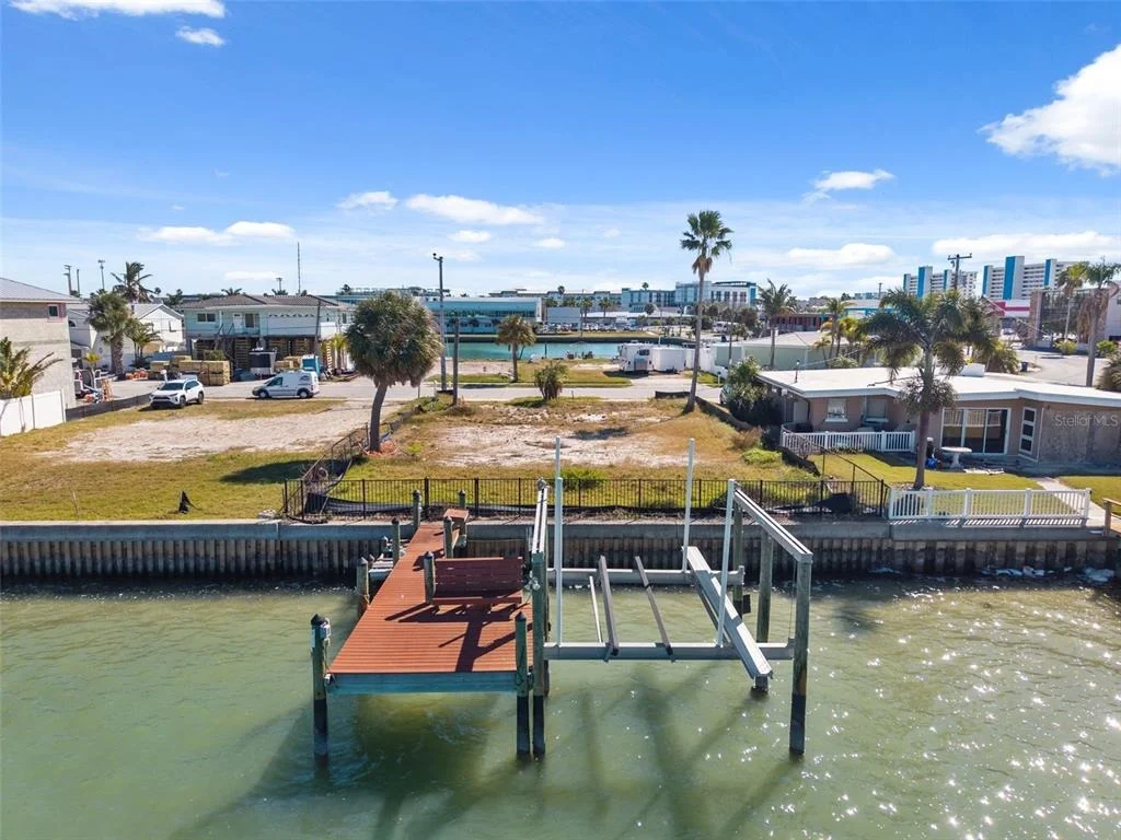 Photo of 15307 HARBOR DRIVE