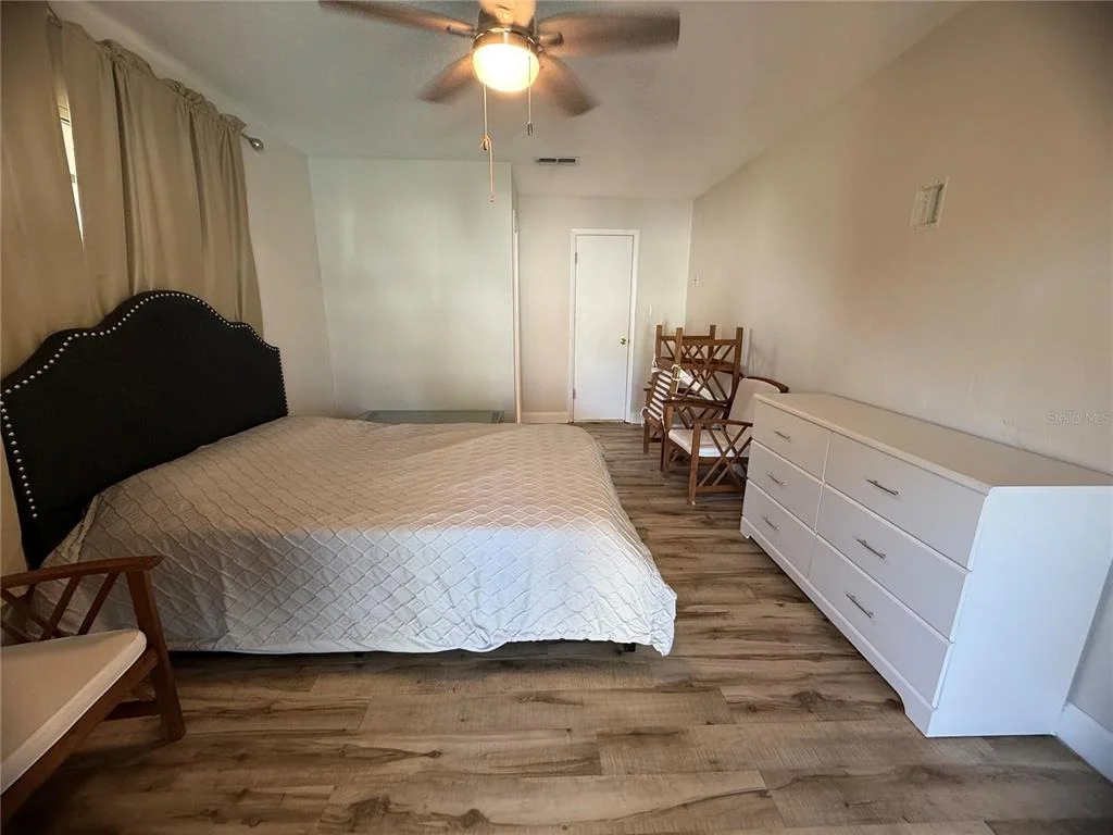 Photo of 409 NEEDLES DRIVE