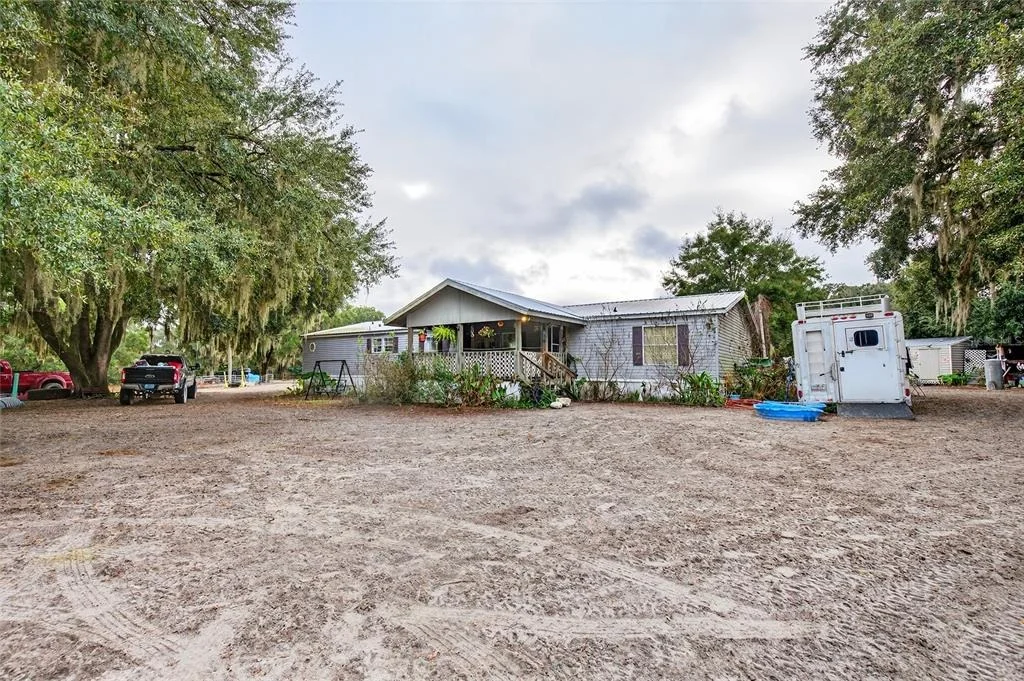 Photo of 650 NE 170TH AVENUE