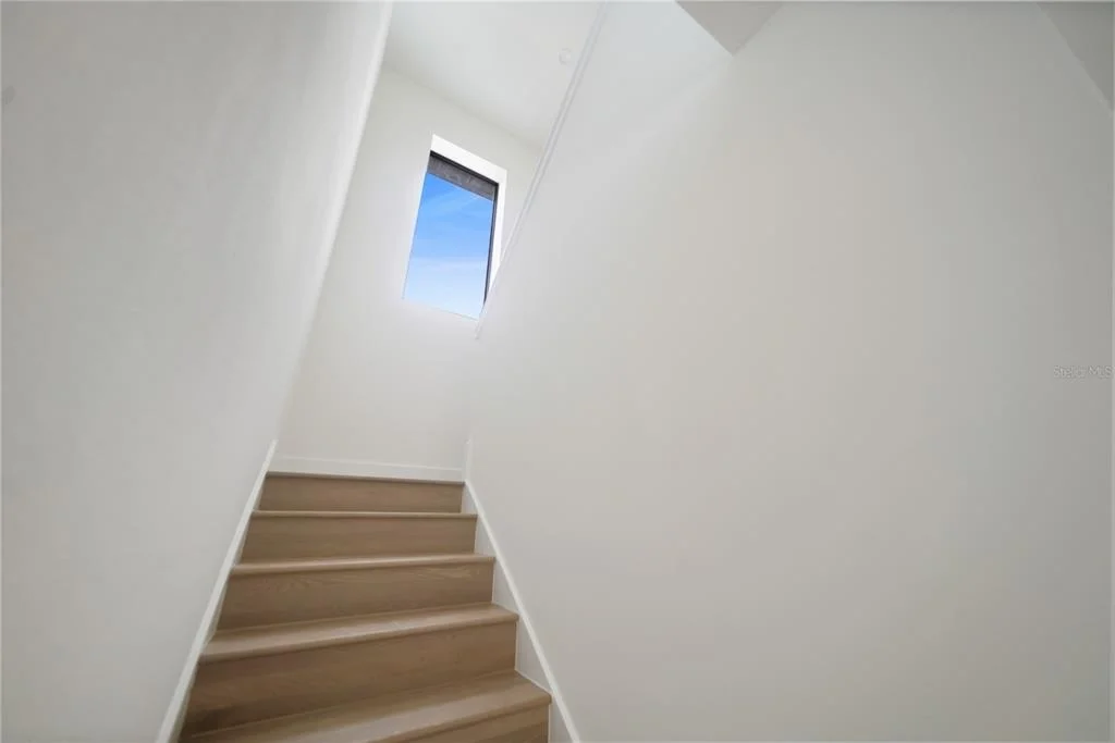 Photo of 626 BUTTONWOOD DRIVE