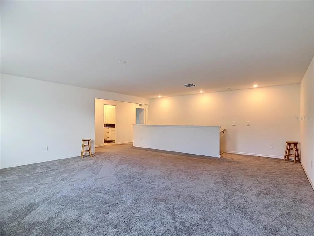 Photo of 1633 RED LOOP