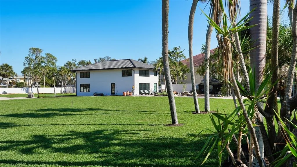Photo of 684 FREELING DRIVE