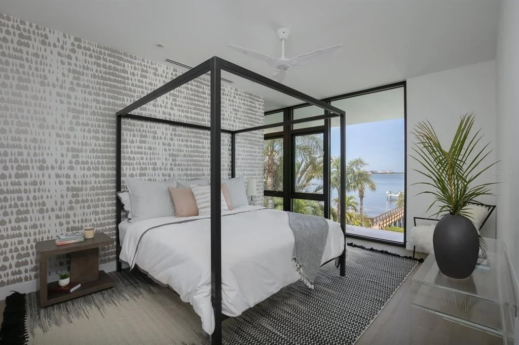 Photo of 1500 BAYVIEW DRIVE