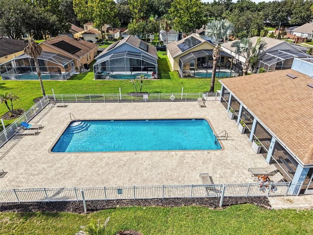 Photo of 550 BUCKINGHAM CIRCLE