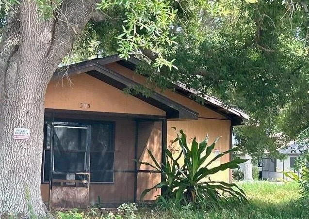 Photo of 1395 QUEEN ROAD