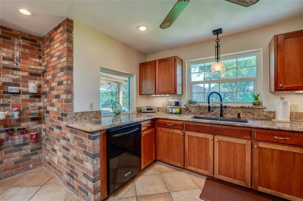 Photo of 697 JOHN ANDERSON DRIVE