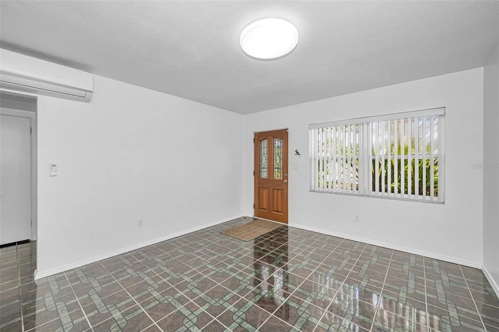 Photo of 720 BRUCE AVENUE
