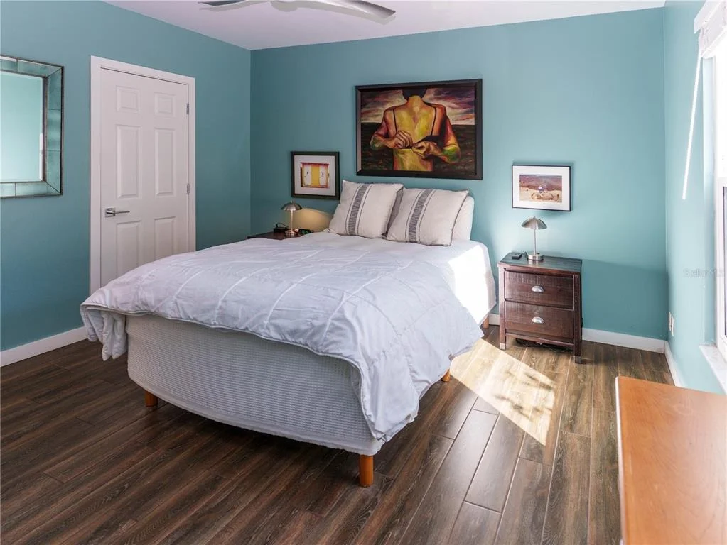 Photo of 2633 W SUNSET DRIVE