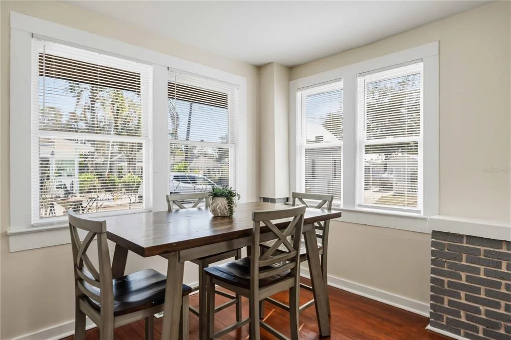 Photo of 2710 3RD AVENUE W