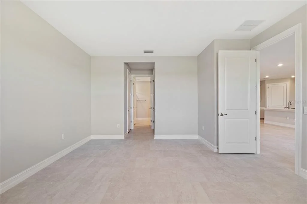 Photo of 17740 SHADE TREE LOOP