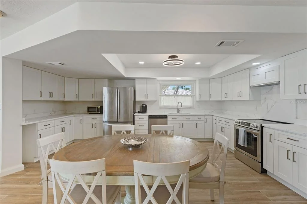 Photo of 290 BAYSIDE DRIVE