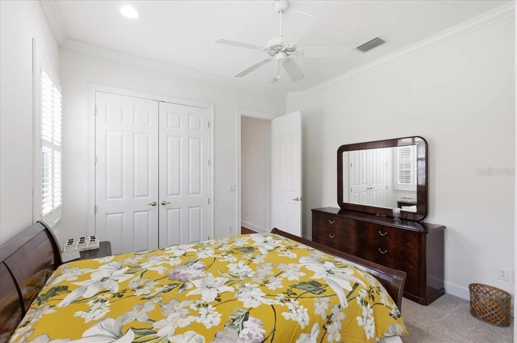 Photo of 6124 FOXFIELD COURT