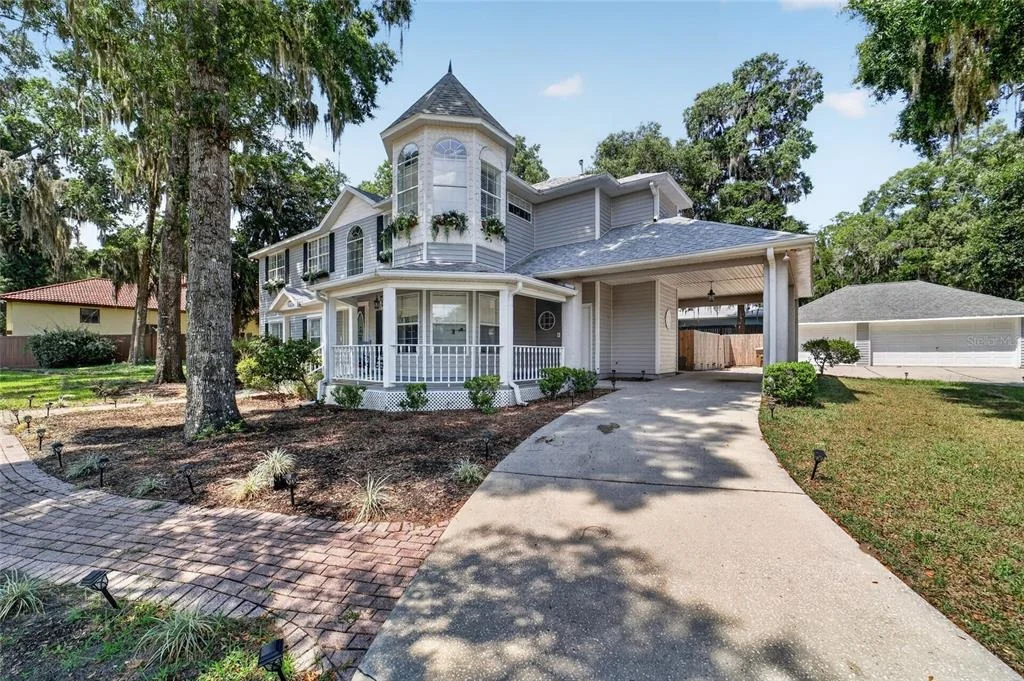 Photo of 1628 SE 29TH TERRACE