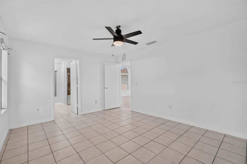 Photo of 20 LAKE MEADOW WAY
