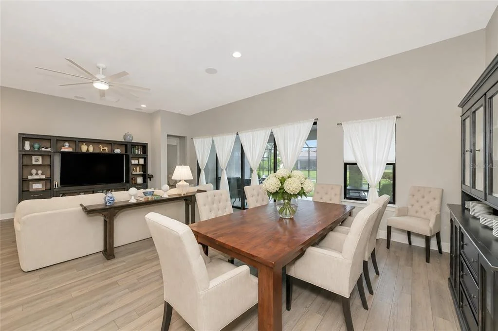 Photo of 9211 ISABELLA CIRCLE