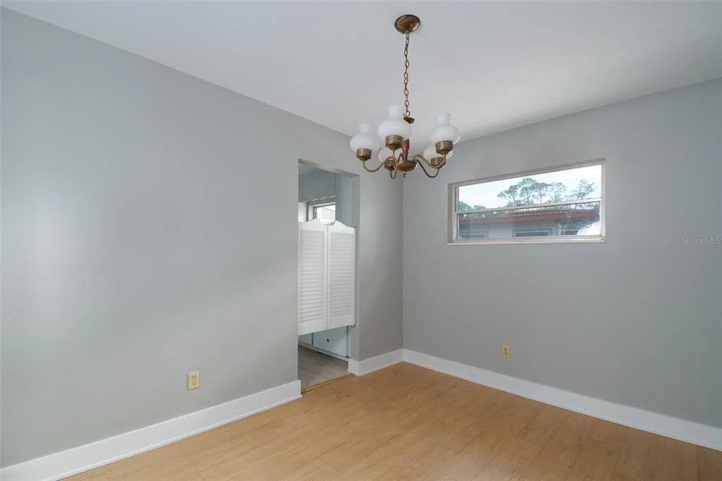 Photo of 703 NE 6TH PLACE