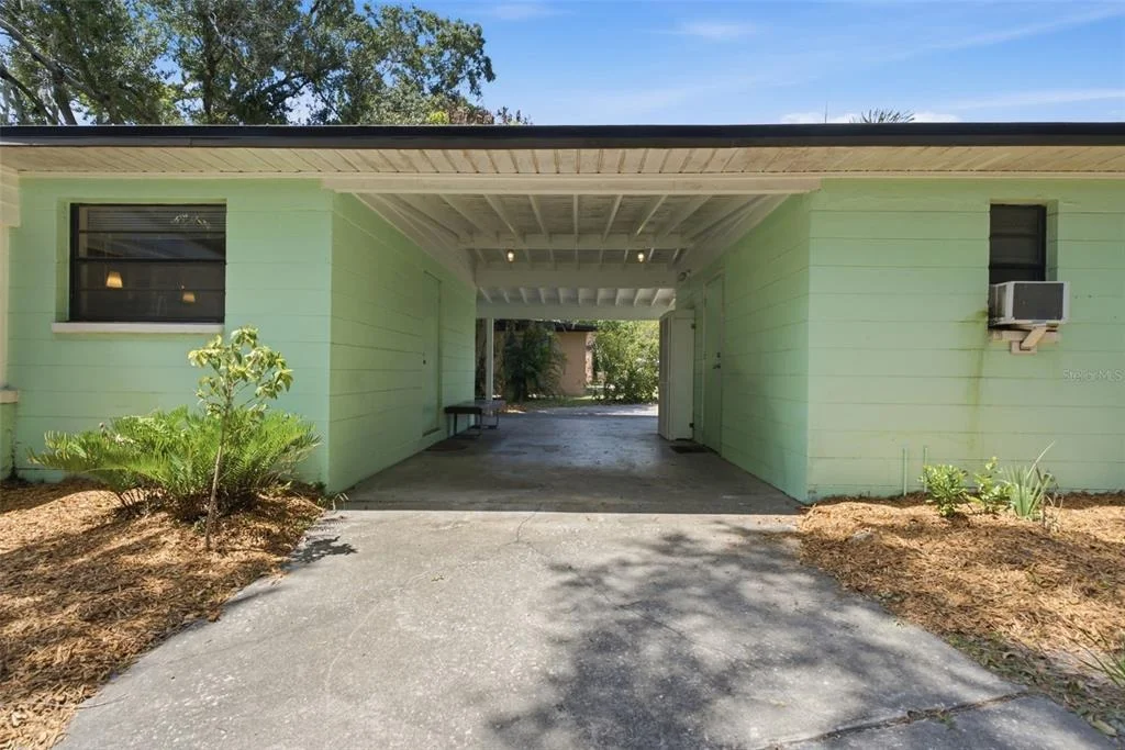 Photo of 609 W RIVER DRIVE