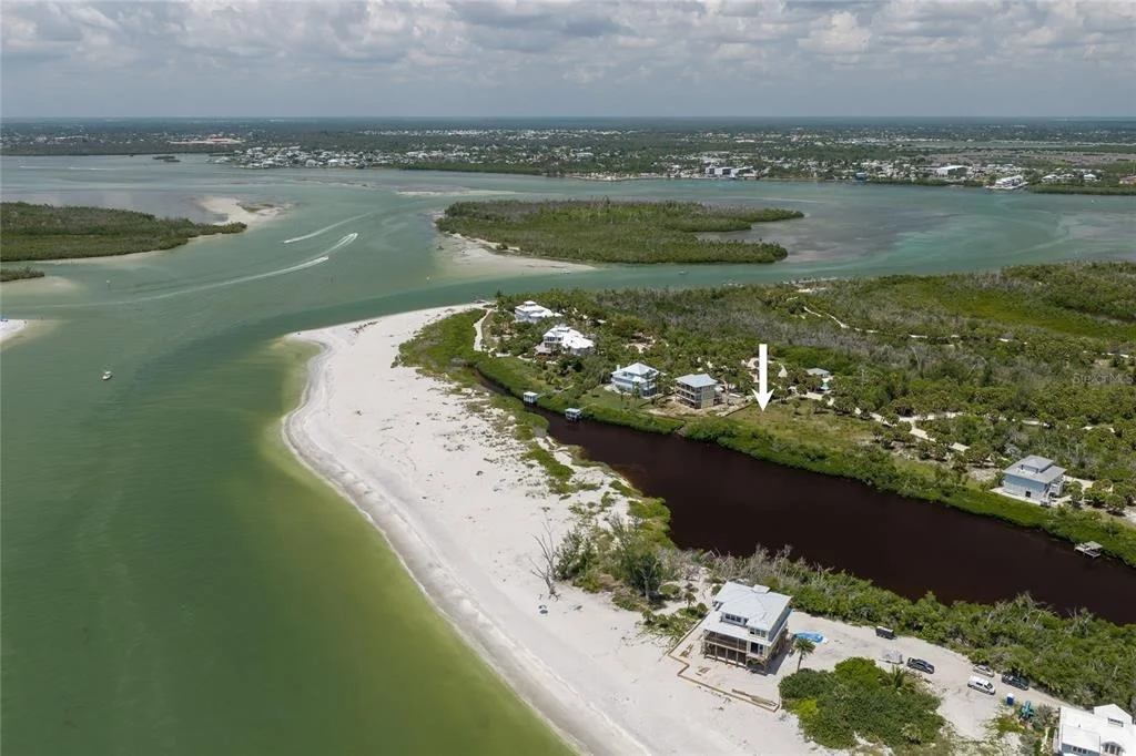 Photo of 6060 RUM COVE DRIVE