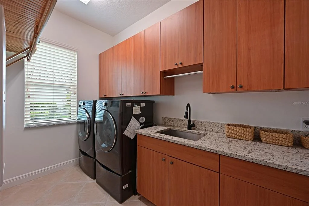 Photo of 11515 SAVANNAH LAKES DRIVE