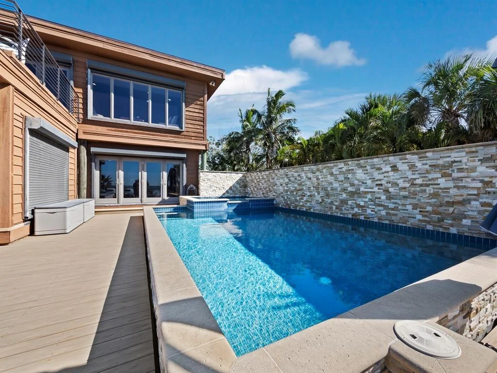 Photo of 6685 GULF OF MEXICO DRIVE
