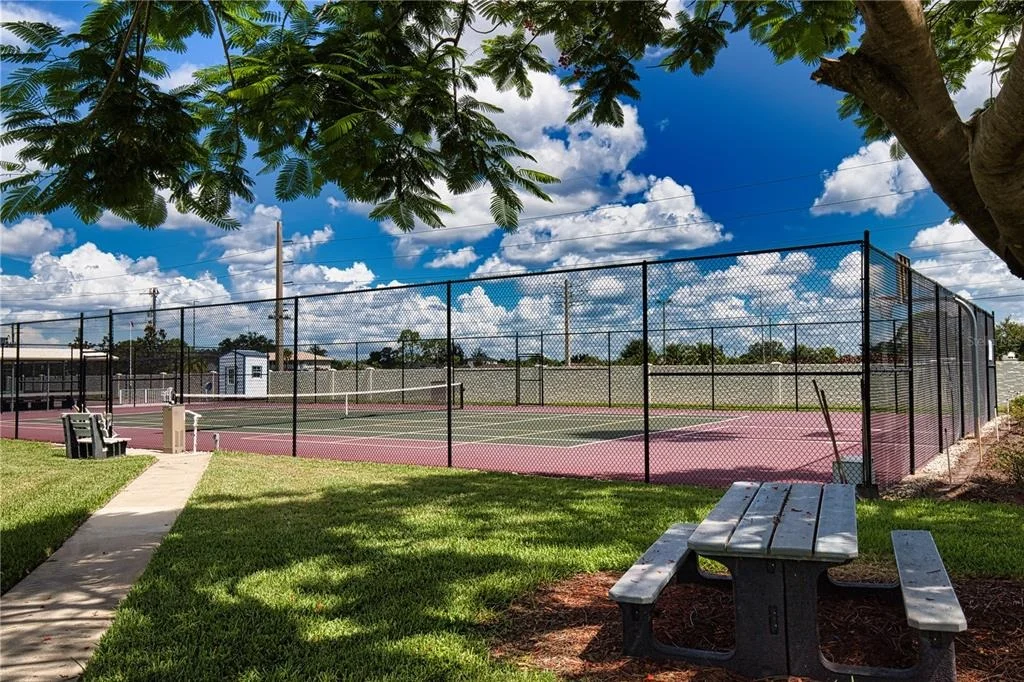 Photo of 418 VIVAR
