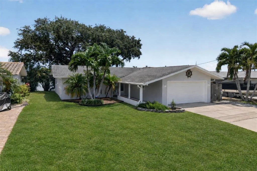 Photo of 541 LILLIAN DRIVE