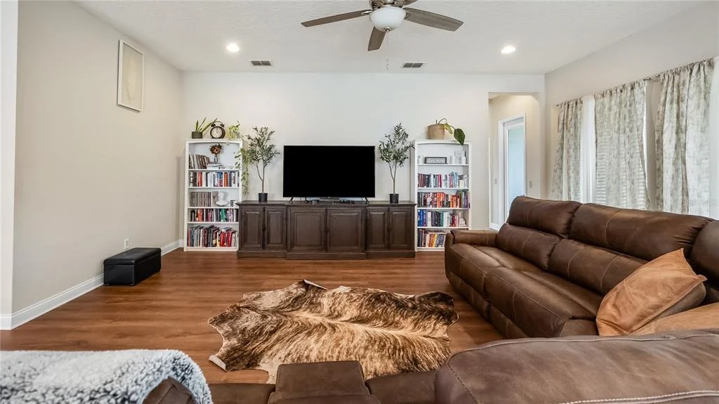 Photo of 16451 GOOD HEARTH BOULEVARD