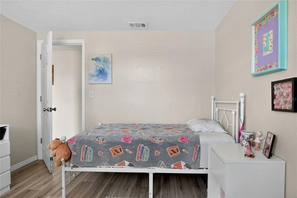 Photo of 6108 FAIRWAY BOULEVARD