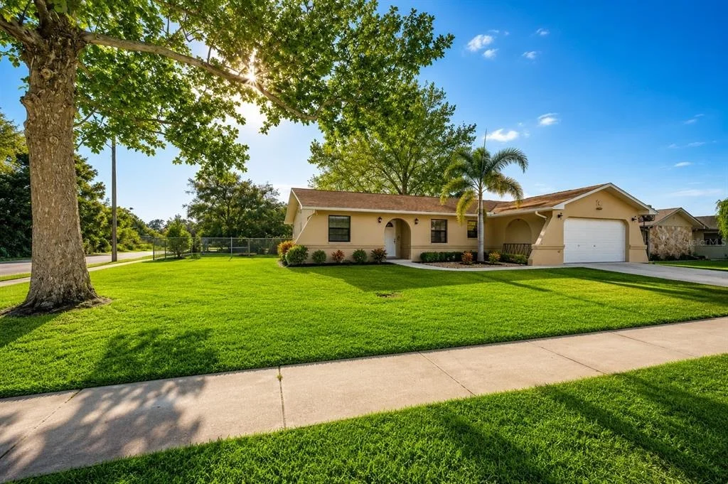 Photo of 3011 SHADOW OAKS DRIVE