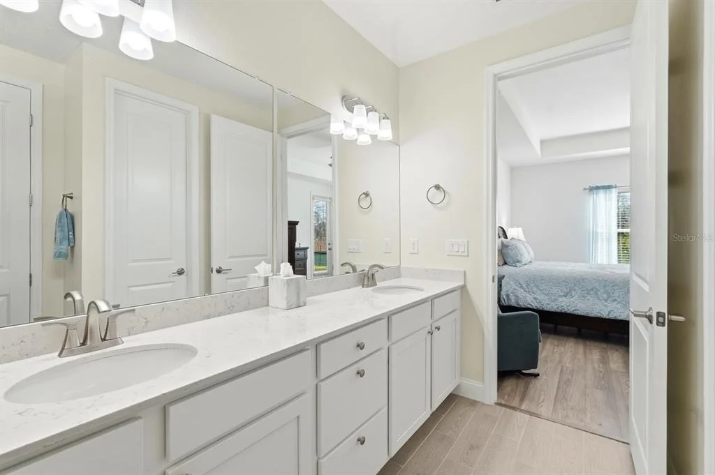 Photo of 2137 RAGLAN CIRCLE