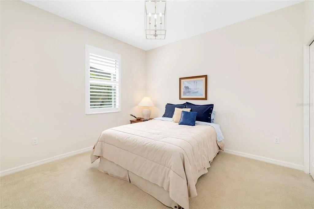 Photo of 332 CHANTILLY TRAIL