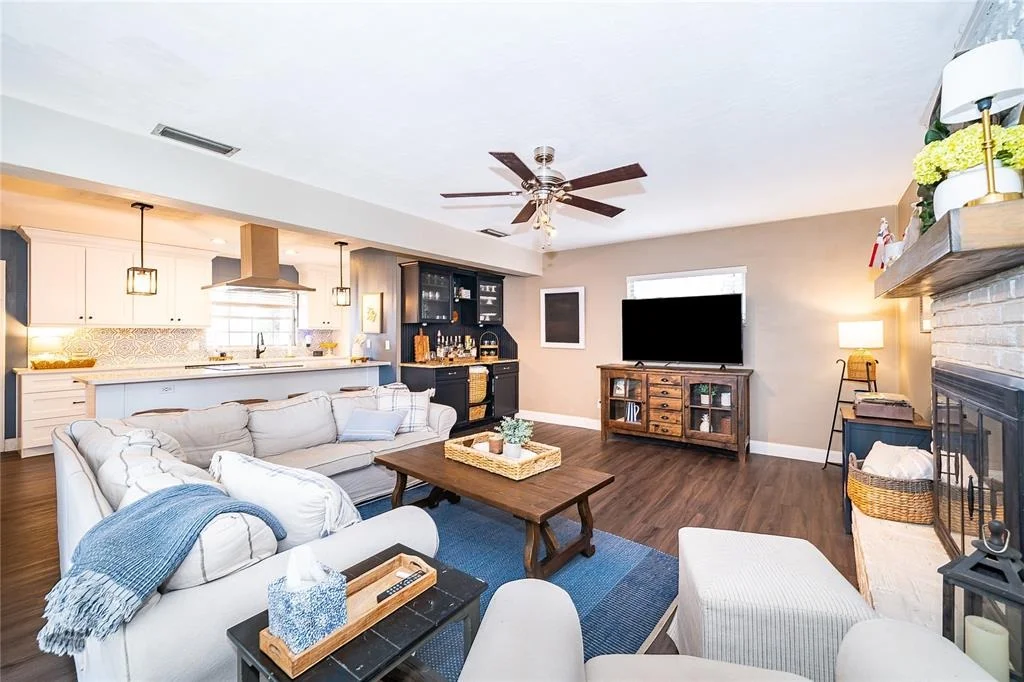 Photo of 2464 HUNTERFIELD ROAD