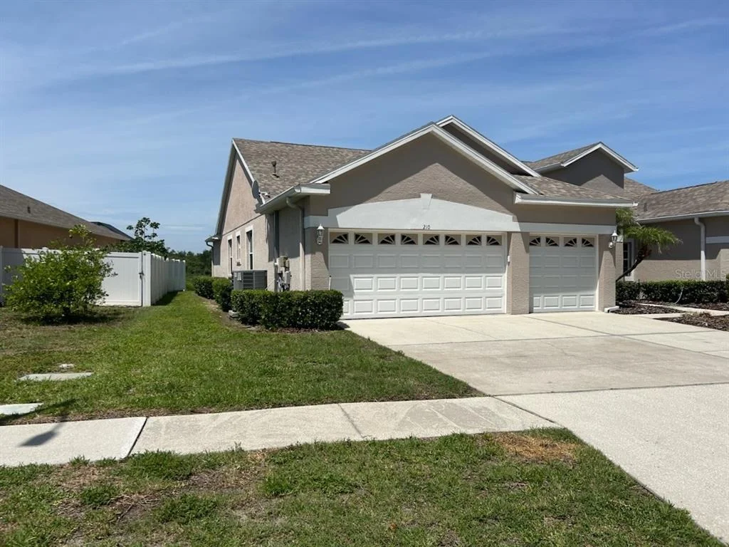 Photo of 210 ROSANA DRIVE