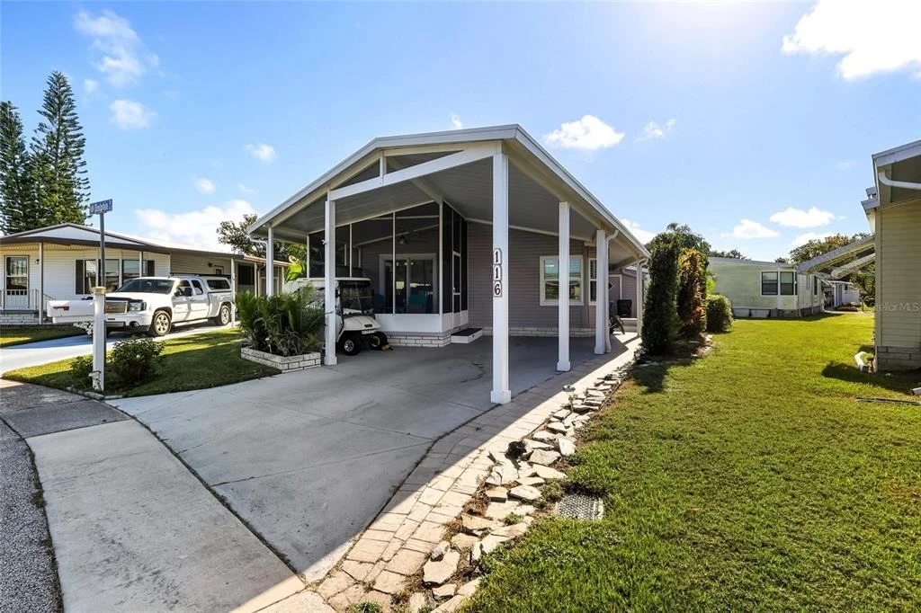 Photo of 116 DOLPHIN DRIVE S