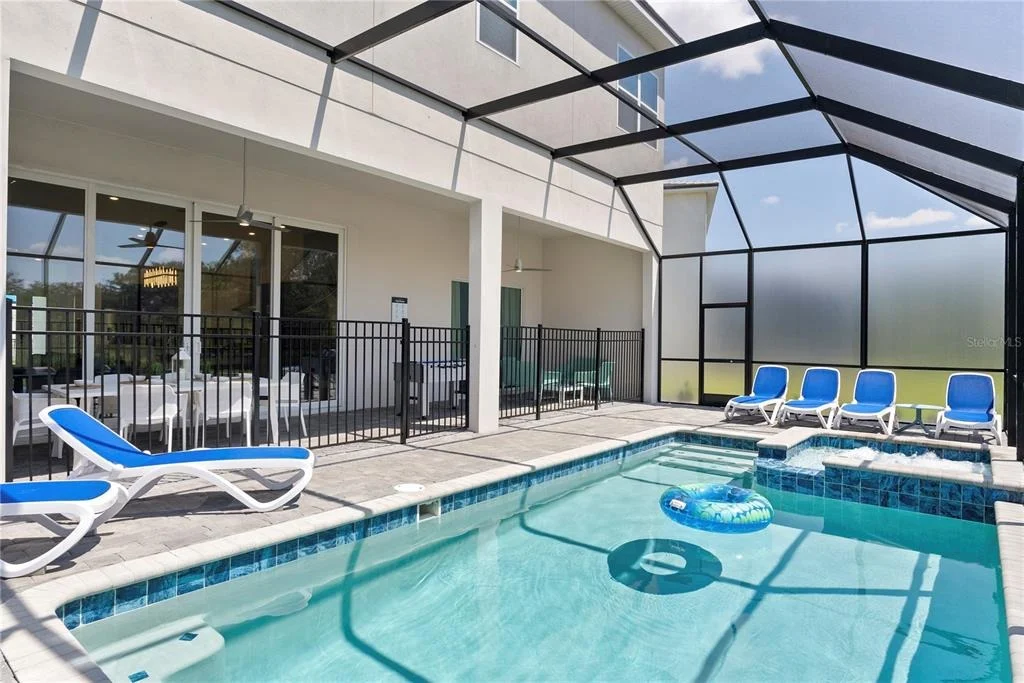 Photo of 2121 PINE OAK LOOP