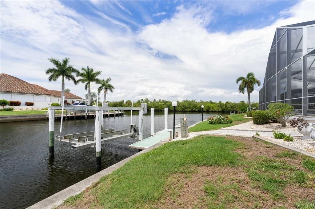 Photo of 2819 DEBORAH DRIVE