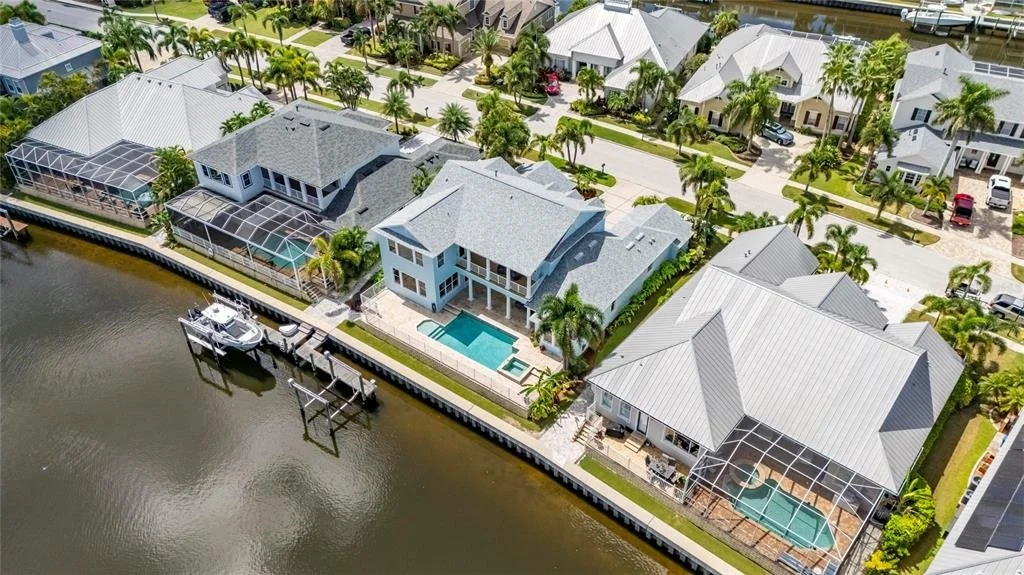 Photo of 715 ISLEBAY DRIVE