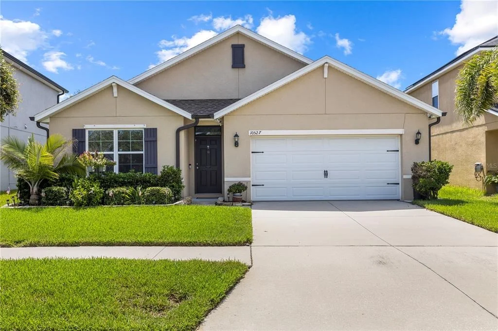Photo of 10527 PARK MEADOWBROOKE DRIVE